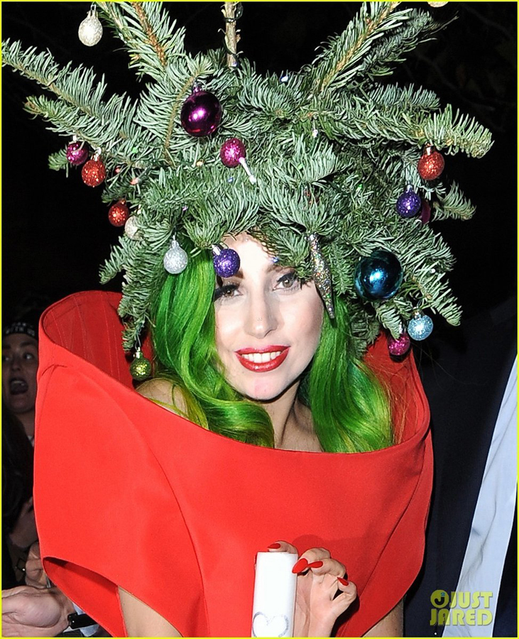¿Es un árbol de Navidad? ¡No, es Lady Gaga!