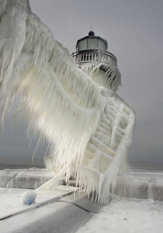 Fascinantes paisajes invernales convierte a la Tierra en un mundo de ensueño17