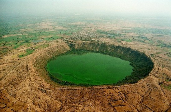 17 lugares de la Tierra similares al extraterrestre: Lonar Crater, India