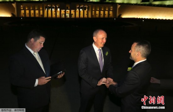 Corte australiana anula autorización de matrimonios gay en Canberra