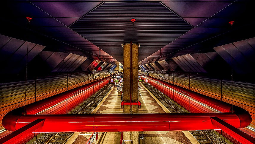 Holger Schmidtke presentó esta imagen de la estación principal del tren subterráneo en Duisburg, Alemania, para la categoría Arquitectura.