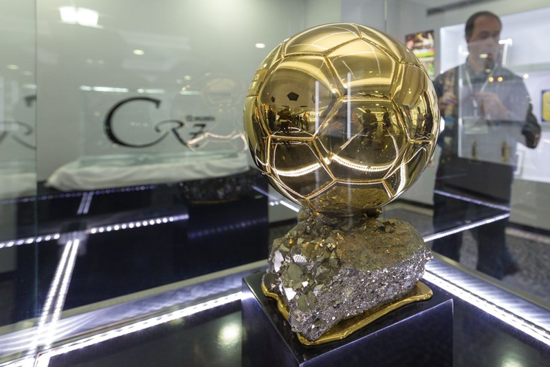 C. Ronaldo inaugura con su familia el museo dedicado a su figura 5