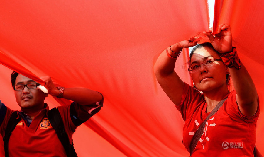 El día 10 de noviembre, las ‘Camisas Rojas’ en Bangkok, Tailandia