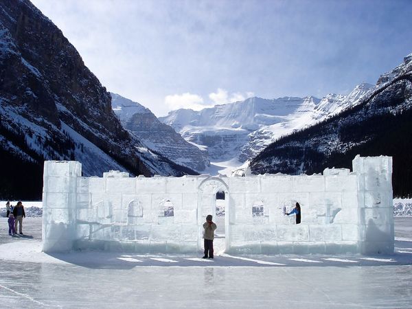 Con adorno de la nieve, el invierno se vuelve más romántico7