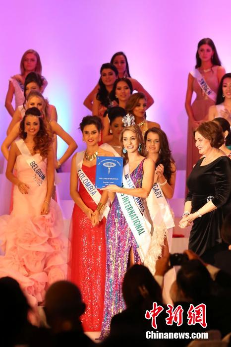 La filipina Bea Rose Santiago es coronada Miss Internacional 2013k
