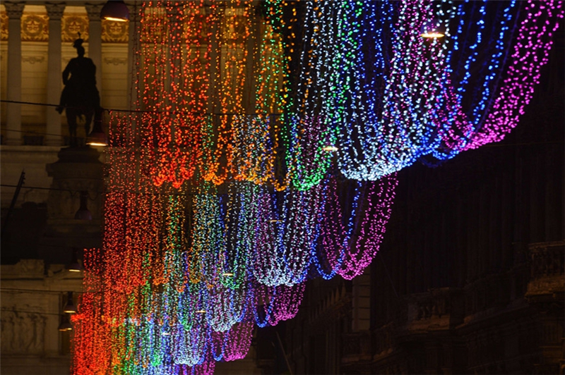 Hermosas escenas iluminadas por grandes festivales7