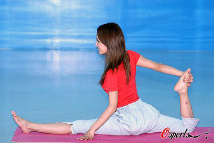 A las famosas chinas le encantan yoga