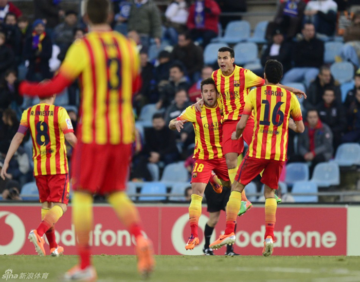 Pedro mantiene al Barça en el liderazgo con su 'hat-trick' al Getafe 3