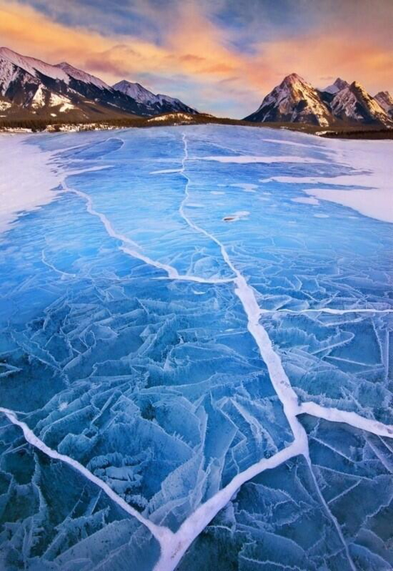 Imágenes fantásticas del lago Abraham en invierno