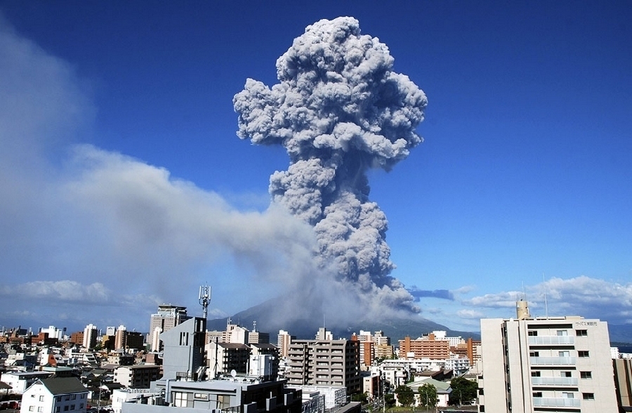  El día 18 de agosto de 2013, la erupción del Volcán Sakurajima