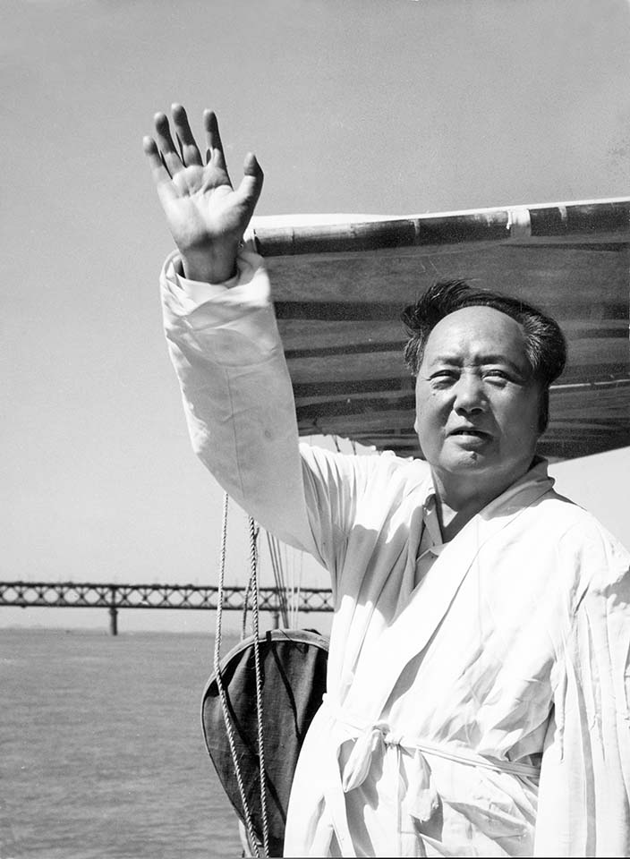 Valiosas fotos documentales que registran la vida real de Mao Zedong 13