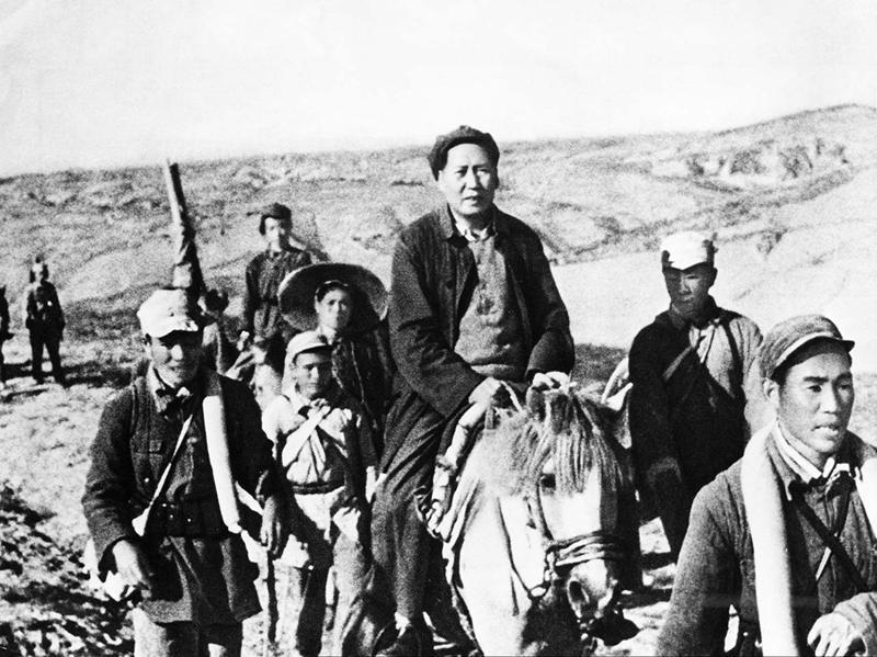 Valiosas fotos documentales que registran la vida real de Mao Zedong 11