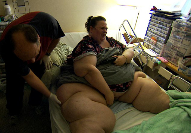 La mujer estadounidense super gorda, ¡de 303 kilos!