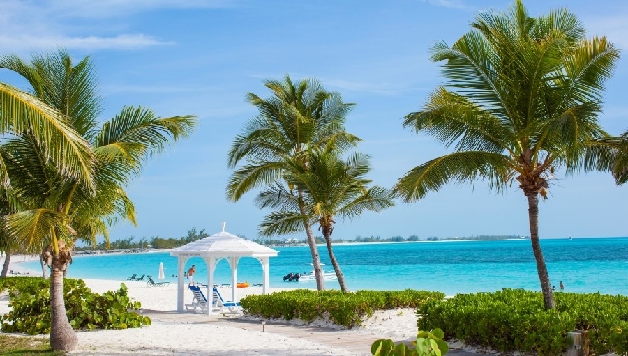 Lindo lugar, con conciencia ecológica. Bahamas planea apartar el 20% de sus aguas territoriales como áreas marinas protegidas, según Ethical Traveler.