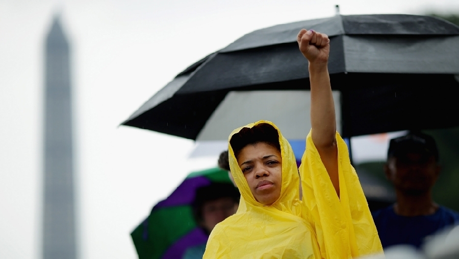 28 de agosto: Estadounidenses marchan a Washington para rendir tributo a Martin Luther King, a 50 años de su discurso 'Tengo un Sueño'. 