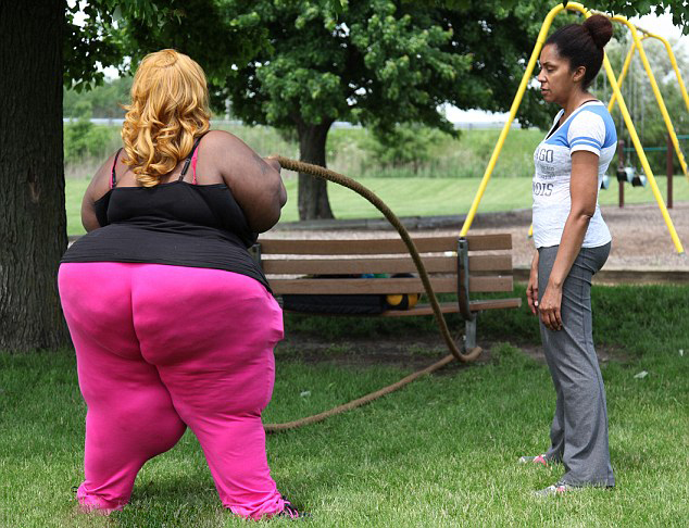 ¡Impactante! Sarah Massey, la mujer con el trasero más grande del mundo