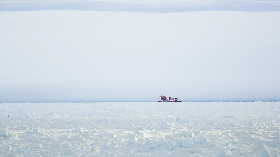 Helicóptero chino evacuará pasajeros de barco ruso atrapado