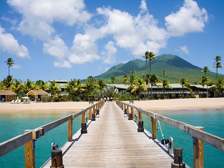 17. Isla Nevis