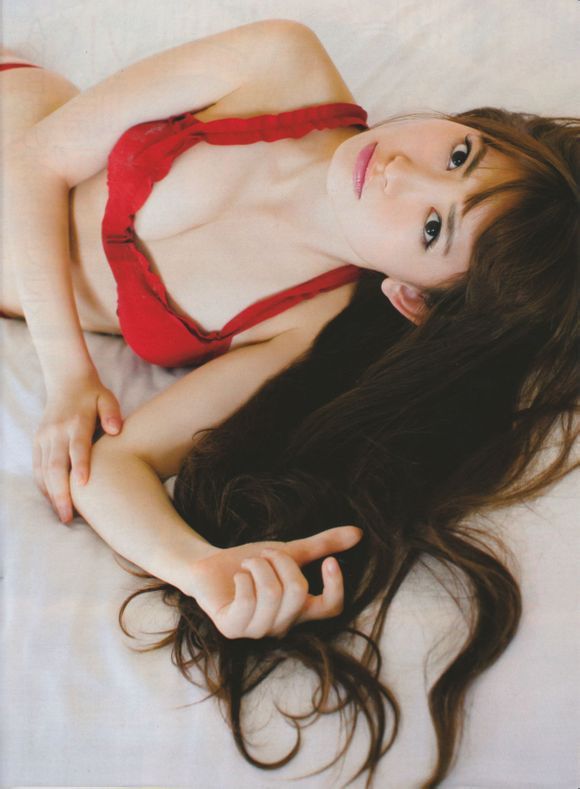 Fotos sensuales de la chica japonesa de AKB48 