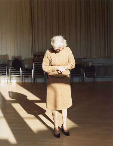 Fotos documentales: el último viaje de una anciana que padece de Alzheimer1