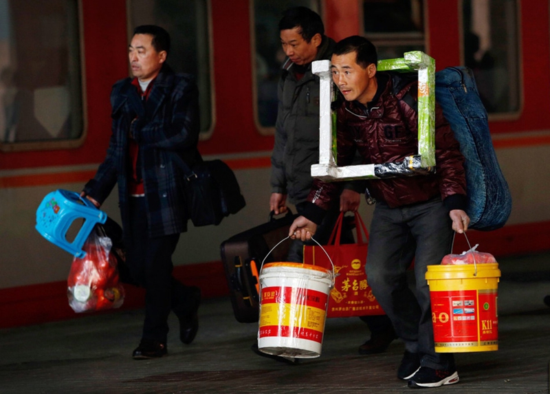 El camino a casa para pasar el año nuevo chino con la familia6