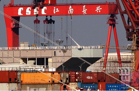 China va por su segundo portaaviones