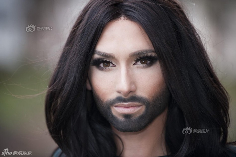 Nuevas fotos de la cantante genderqueer Conchita Wurst