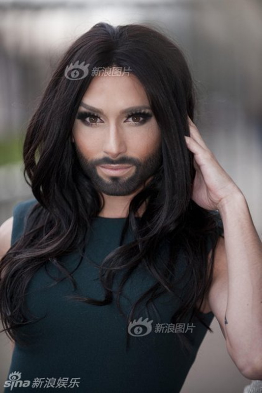 Nuevas fotos de la cantante genderqueer Conchita Wurst