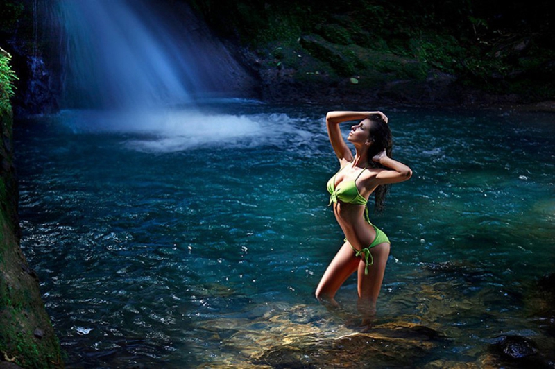 Laura Giraudi levanta la temperatura con sus curvas perfectas4