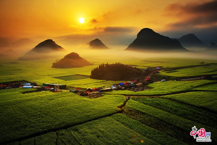 La primavera de Luoping, mar de flores de canola en China2