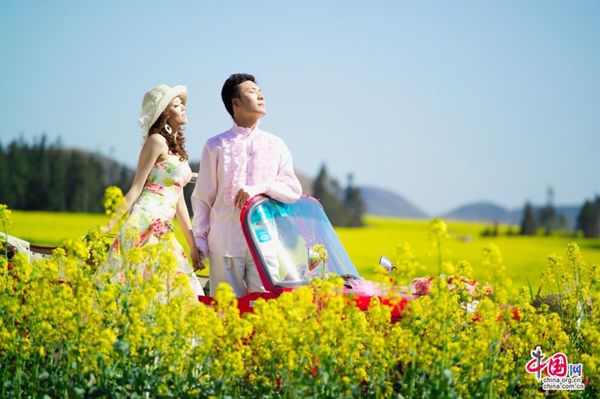 La primavera de Luoping, mar de flores de canola en China7