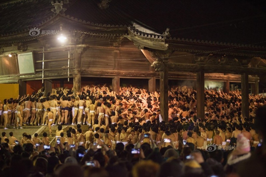 Saidaiji Hadaka Matsuri (Naked Man Festival) | Okayama 