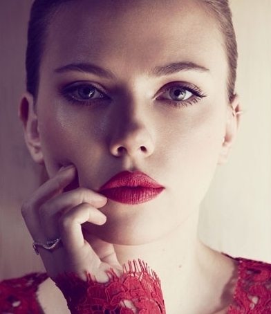 La sexy Scarlett Johansson muestra su belleza para la cámara_Spanish