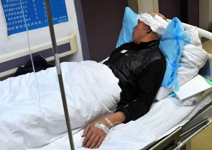 ataque en estación china de trenes deja al menos 28 muertos