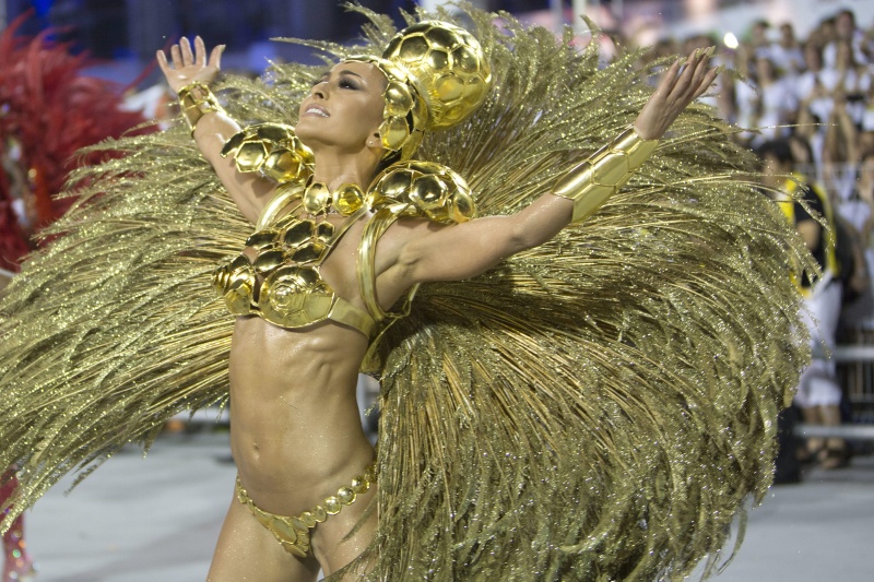 Las mejores fotos sexys del Carnaval de Río 2014