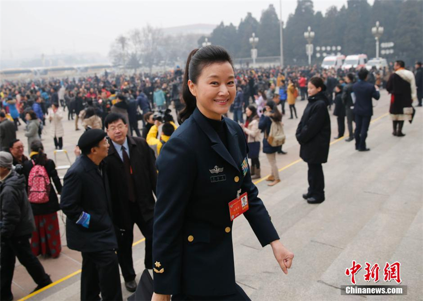 Día Internacional de las Mujeres: chinas guapas en las dos sesiones