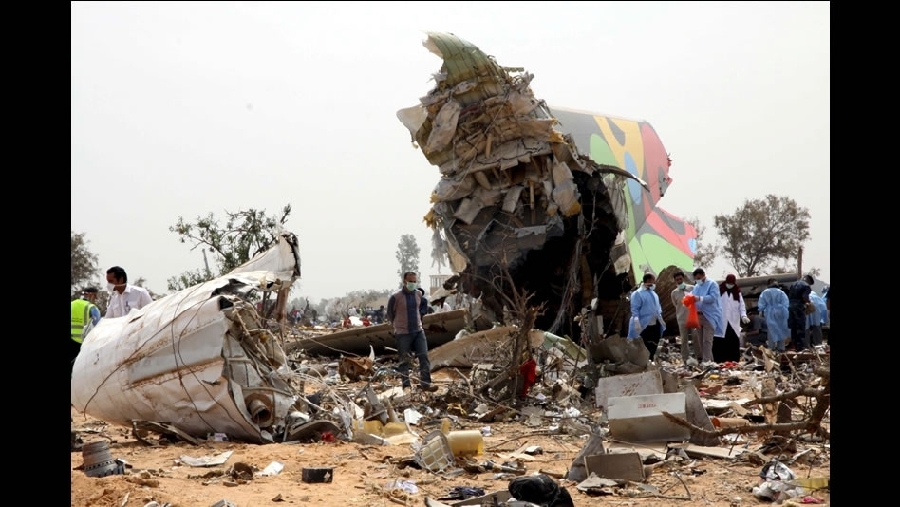 Un avión de Afriqiyah Airways se estrelló el 12 de mayo de 2010 en Tripoli, Libia. En él murieron 103 personas y solo un niño de 9 años sobrevivió.