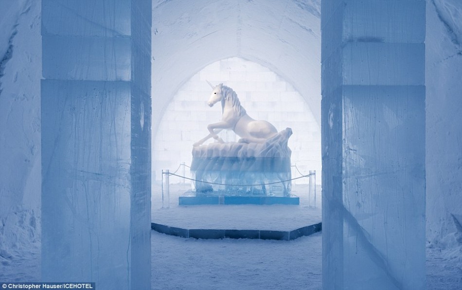 Visitan el hotel de hielo y nieves de Suecia