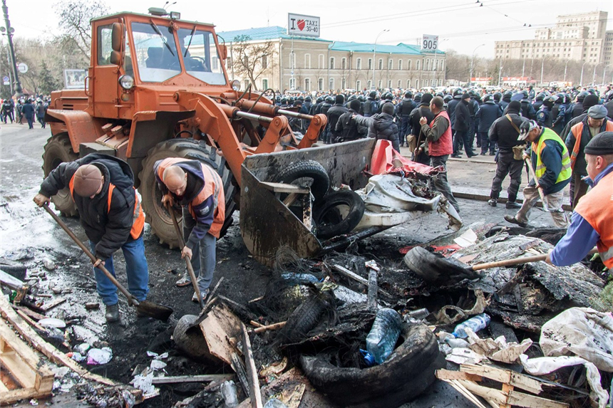 Kiev afirma que utilizará la fuerza si no se libe