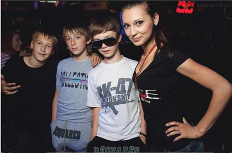 Clubs nocturnos para adolescentes rus@s - Imágenes - Taringa!