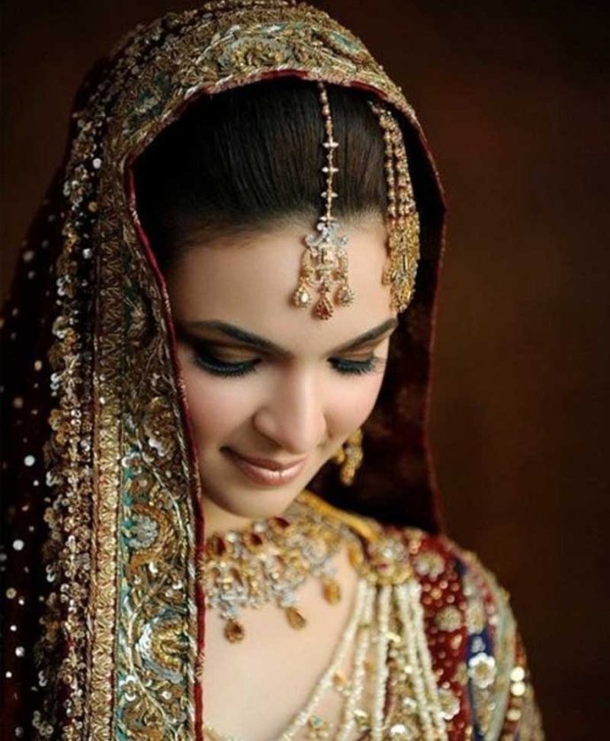 Monalisas orientales: las novias vestidas de estilo hindú2