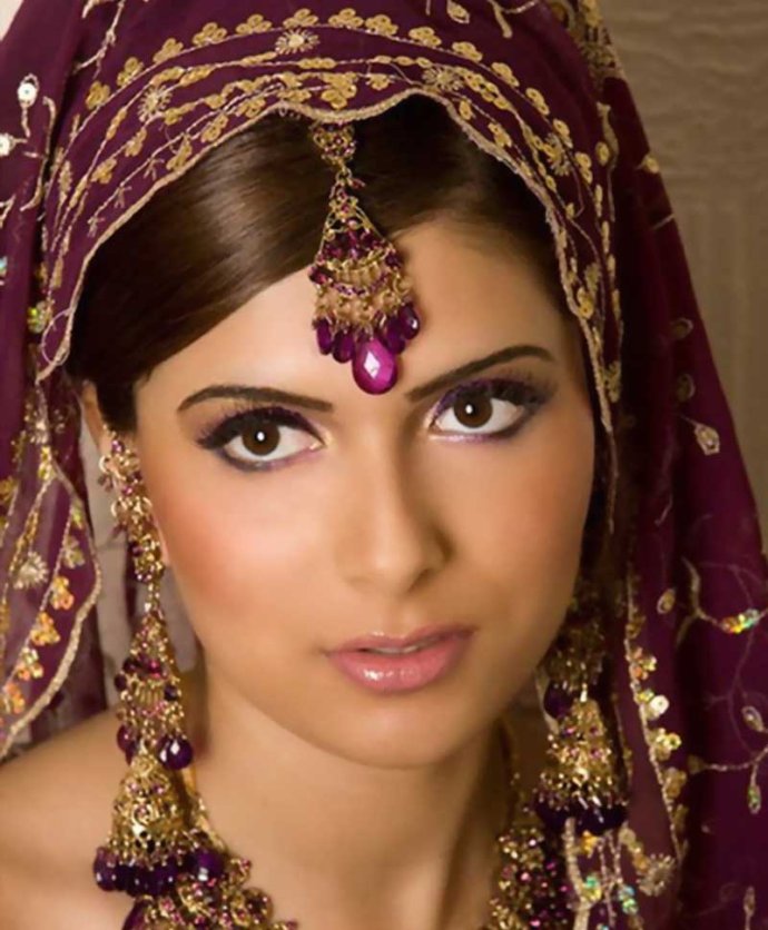 Monalisas orientales: las novias vestidas de estilo hindú3