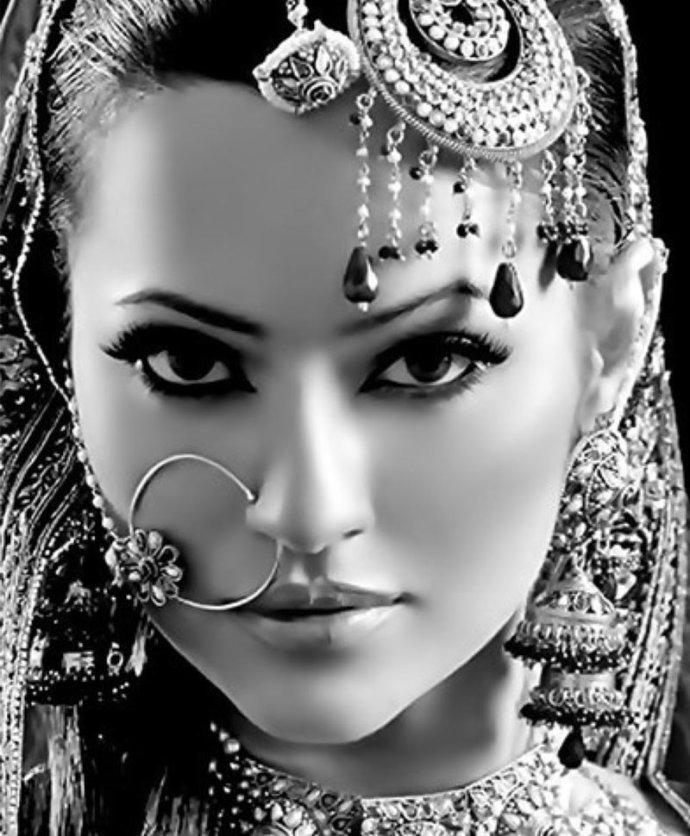 Monalisas orientales: las novias vestidas de estilo hindú6