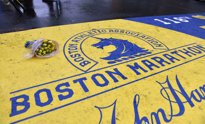 Obama conmemora aniversario de ataques con bombas en maratón de Boston 2