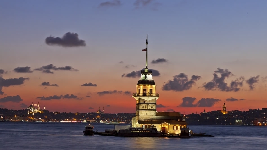 La Torre Kiz Kulesi es la atracción más tomada en Estambul, Turquía.