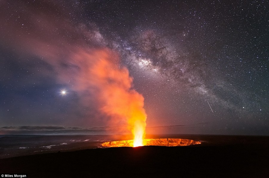 Panoramas fantásticos del volcano activo capturados por Miles Morgan