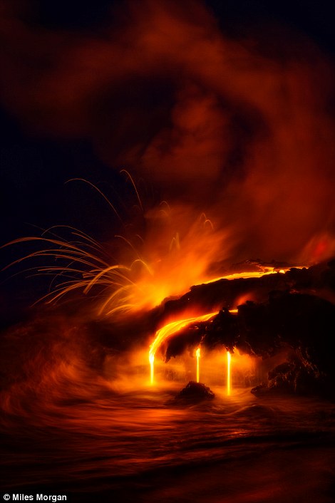 Panoramas fantásticos del volcano activo capturados por Miles Morgan