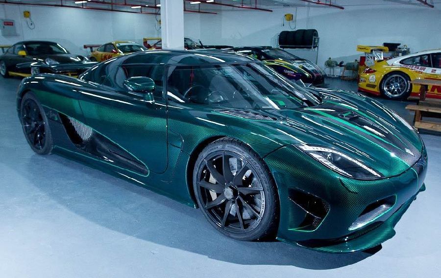 No 3. Koenigsegg Agera S Pais de origen: Suecia Motor: 1,030 hp, twin-turbo, 5.0-liter V-8 0-100 km por hora: 2.9 segundos Precio de salida: $1,520,000