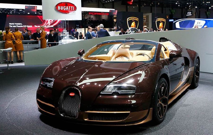 No 2. Bugatti Veyron 16.4 Grand Sport Vitesse Pais de origen: Francia Motor: 1,200 hp, 8-liter, 16-cylinder 0-100 km por hora: 2.6 segundos Precio de salida: $2.5 millones