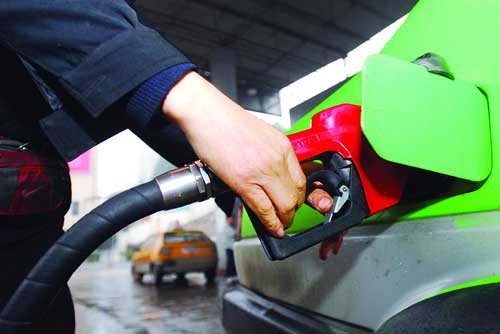 Beijing ajusta las reglas para la compra de gasolina